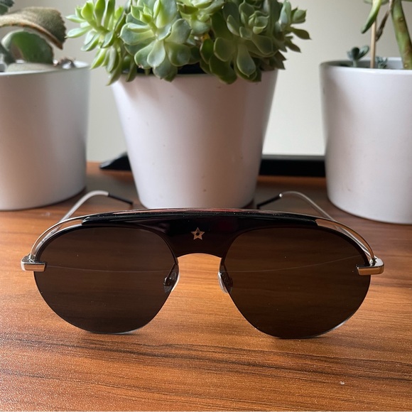 HOST PICK⭐️Authentic DiorEvolution Sunglasses Black and Silver - Picture 5 of 16